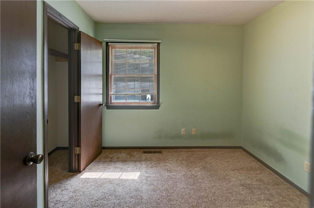 Weston, Missouri, United States, 3 Bedrooms Bedrooms, ,1 BathroomBathrooms,Residential,Active,107962