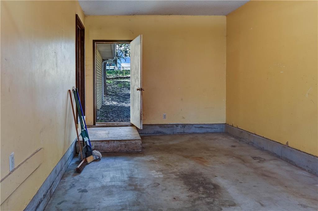 Weston, Missouri, United States, 3 Bedrooms Bedrooms, ,1 BathroomBathrooms,Residential,Active,107962