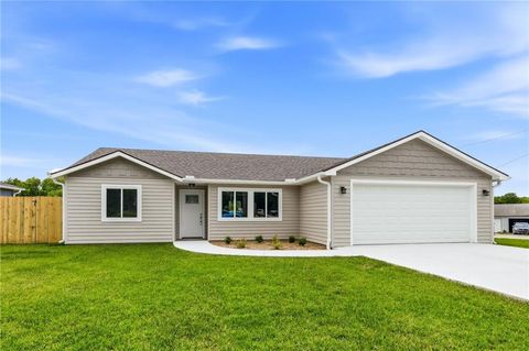 209 W 2nd Street, Creighton, MO 64739 - MLS#: 2609227