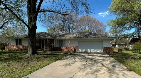 403 Fireside Drive, Arma, KS 66712 - MLS#: 2613502