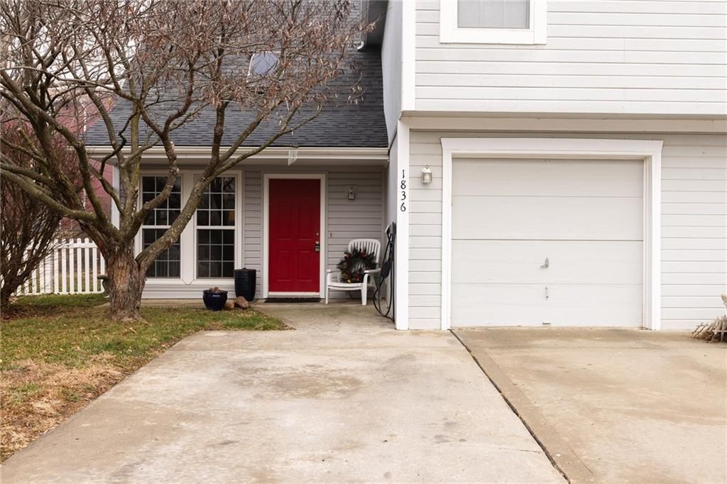 Photo of 1836 Chickadee Drive, Liberty, MO 64068 (MLS # 2592721)