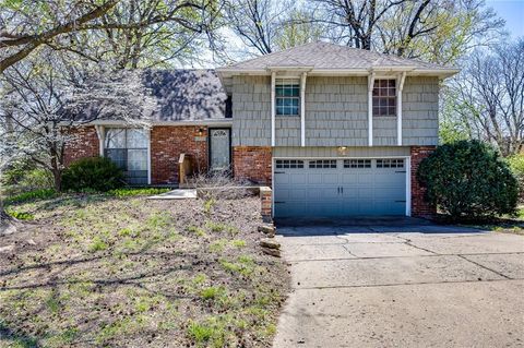 3421 W 10th Place Lawrence KS 66049