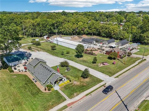 1003 E Ohio Street Clinton MO 64735