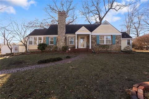 1954 S Lake Terrace, Independence, MO 64055 - #: 2592085