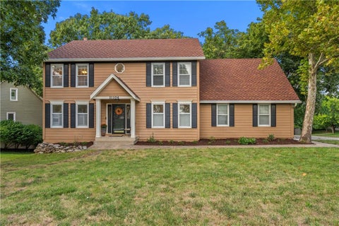 Photo of 11104 W 109th Terrace, Overland Park, KS 66210 (MLS # 2643387)