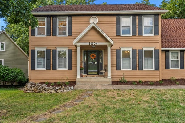11104 W 109TH TER, OVERLAND PARK, KS 66210 - Image b4cee0800680e4e3edb7a7b79443e12f/2122722766