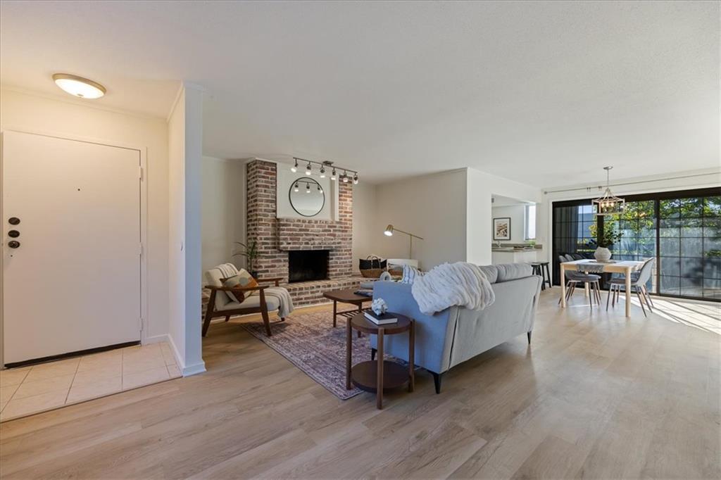 4057 Walnut Street 6