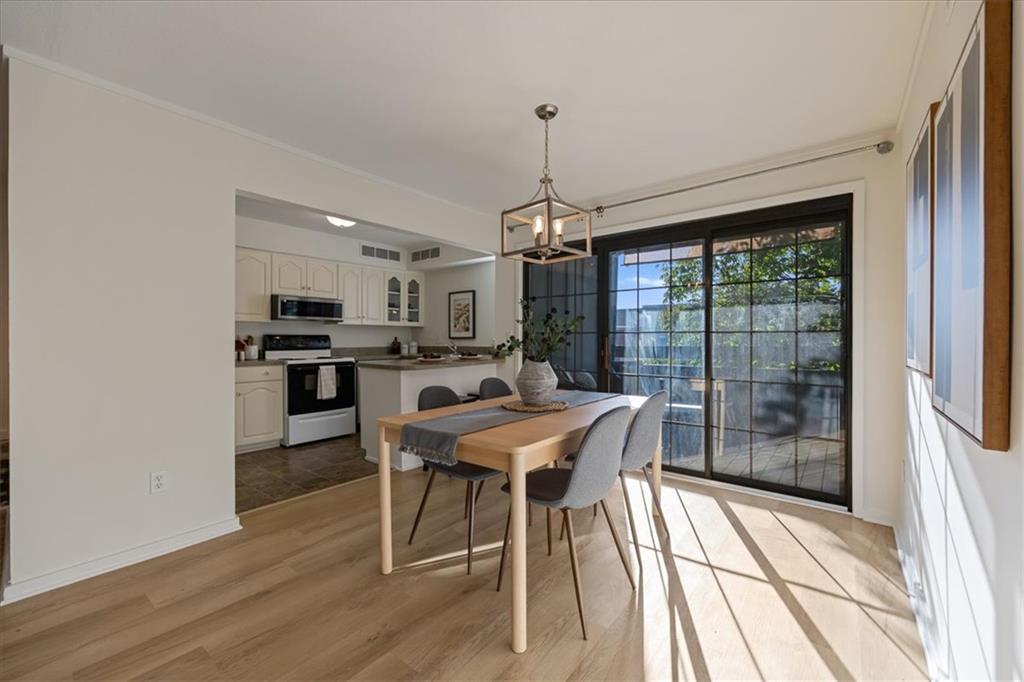 4057 Walnut Street 6