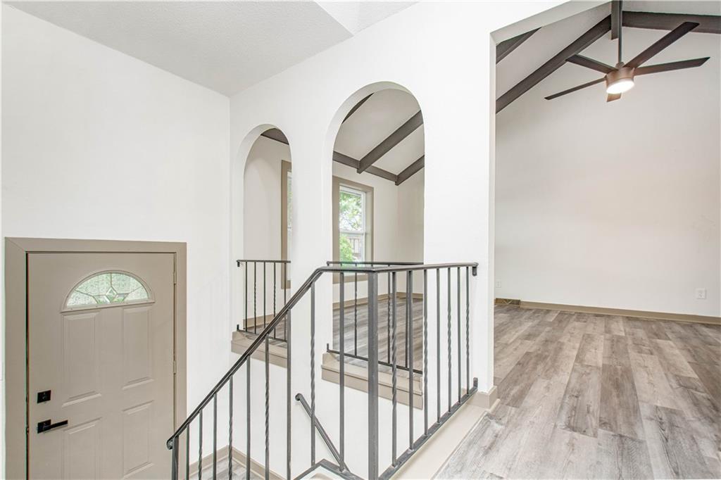 804 NW North Summit Circle