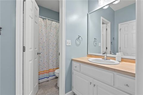Tiny photo for 1114 Crimson Lane, Liberty, MO 64068 (MLS # 2619573)