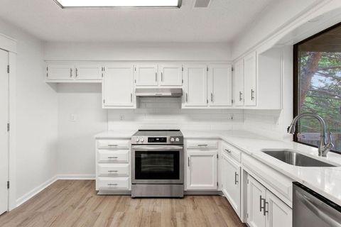 12852 W 110 Terrace, Overland Park, KS 66210 - #: 2489549