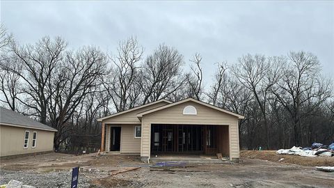 487 Valley View Drive, Tonganoxie, KS 66086 - MLS#: 2602847