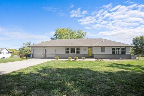2517 Red Bridge Terrace Kansas City MO 64131