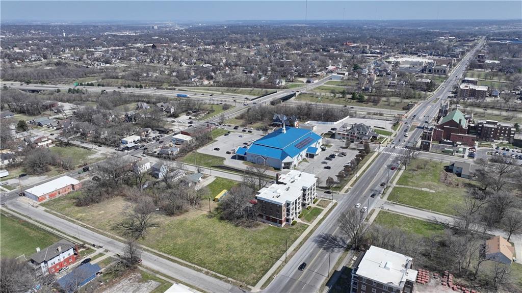 1614 E Linwood Boulevard