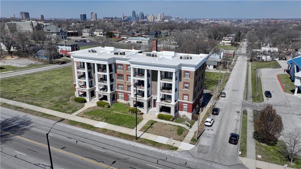 1614 E Linwood Boulevard