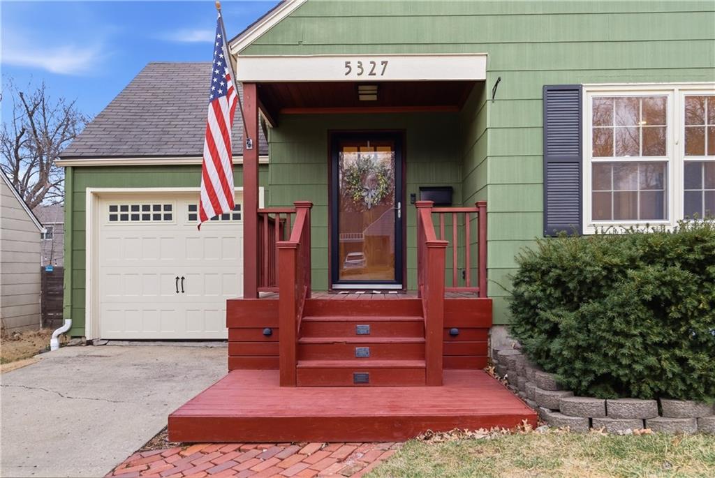 5327 Rosewood Street