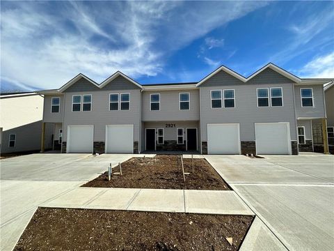 9427 N. Adrian Avenue Kansas City MO 64154