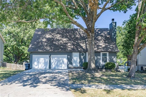 Photo of 14802 W 149th Street, Olathe, KS 66062 (MLS # 2640303)