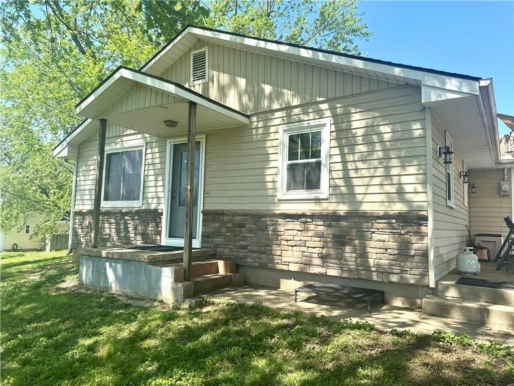 Photo of 135 SE Mount Zion Road, St Joseph, MO 64504 (MLS # 2614961)