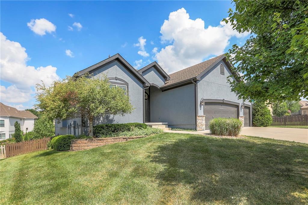 995 SW Perth Shire Drive