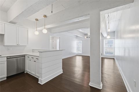 3001 Gillham Road 201 Kansas City MO 64108