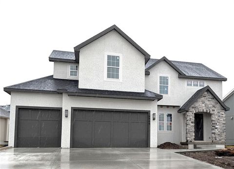 16909 Futura Street Overland Park KS 66085