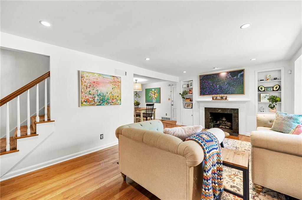 2801 W 71st Street