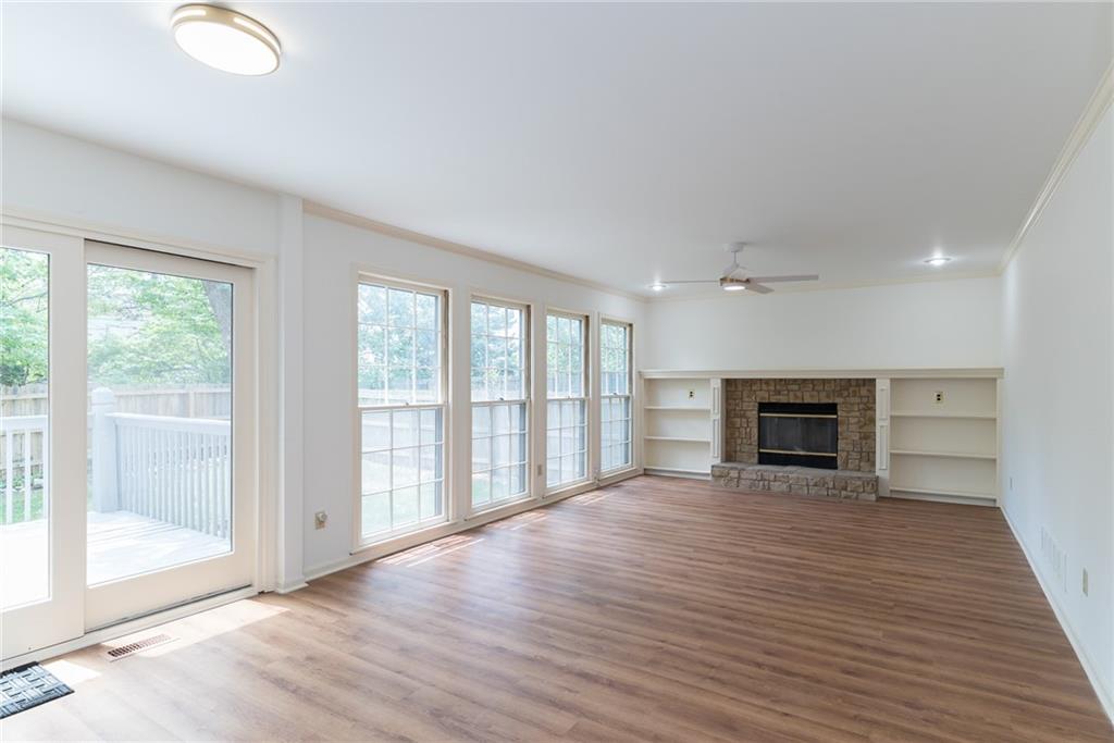 Olathe, Kansas 66062, United States, 4 Bedrooms Bedrooms, ,3 BathroomsBathrooms,Residential,Active,160829