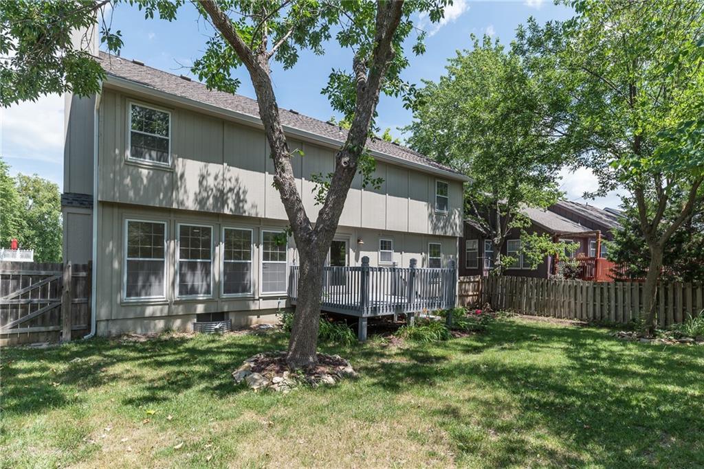 Olathe, Kansas 66062, United States, 4 Bedrooms Bedrooms, ,3 BathroomsBathrooms,Residential,Active,160829