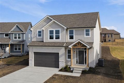 Photo of 27612 E 128th Court, Lees Summit, MO 64086 (MLS # 2615017)