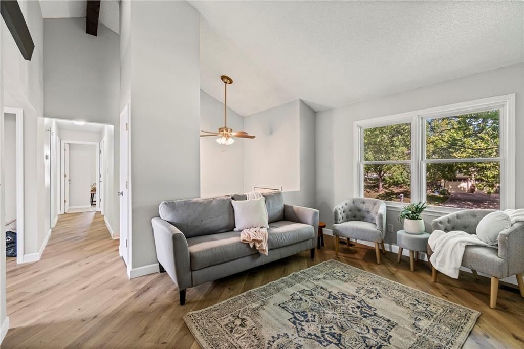 Photo of 507 Vivian Street, Liberty, MO 64068 (MLS # 2581392)