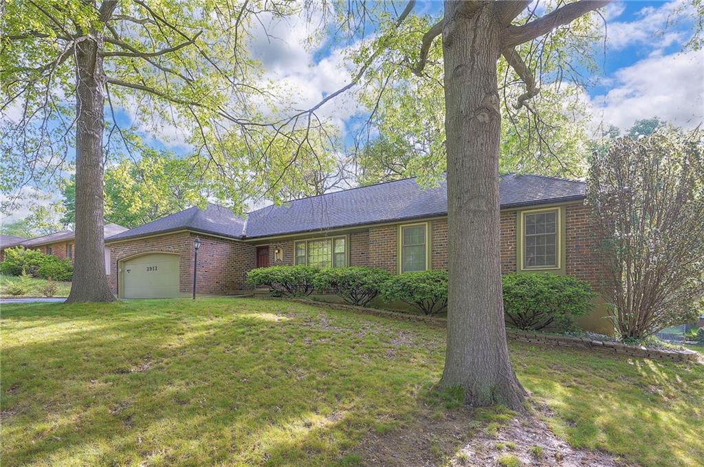 3913 Stonewall Avenue