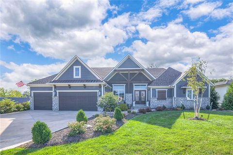 14 Buffalo Ridge Drive Lake Winnebago MO 64034