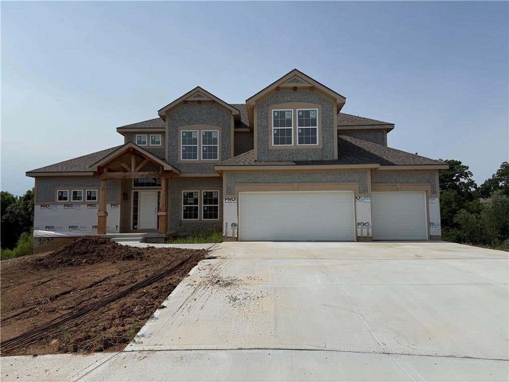 Photo of 1070 Fir Lane, Liberty, MO 64068 (MLS # 2612385)