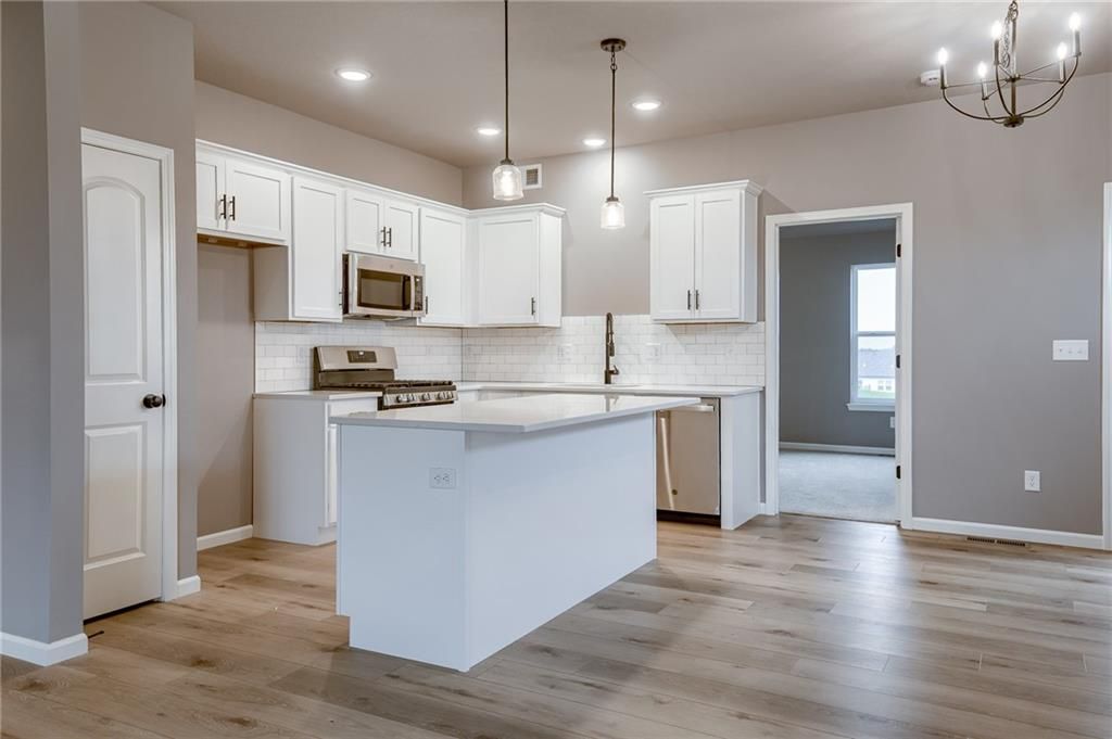 Photo of 20560 Newcastle Street, Spring Hill, KS 66083 (MLS # 2608525)