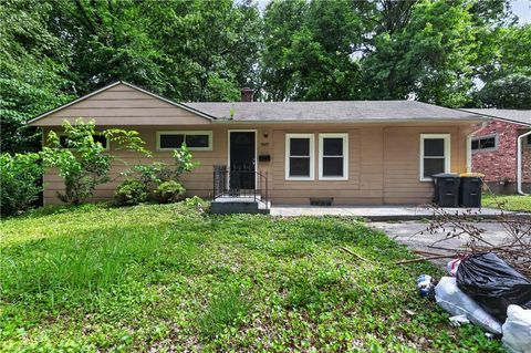 Photo of 7807 Ruskin Way, Kansas City, MO 64134 (MLS # 2620447)