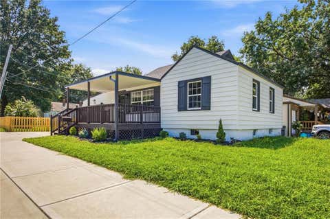 Photo of 3301 S Ocheltree Street, Olathe, KS 66061 (MLS # 2636290)