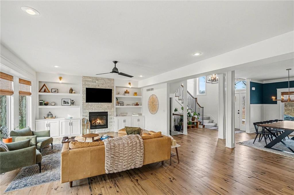 5730 Thousand Oaks Drive