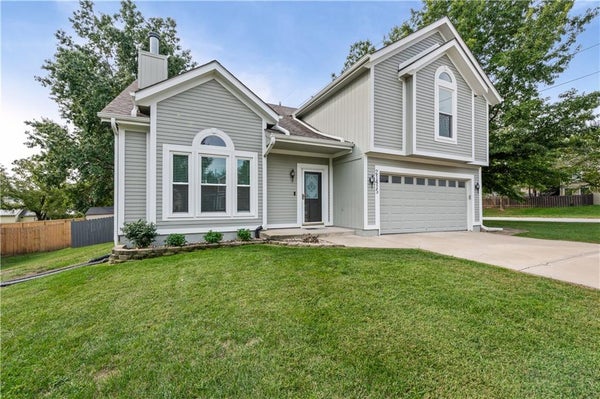 21415 W 52ND ST, SHAWNEE, KS 66218 - Image b7cdf38b93b8c56e730dbc62fbfb8ddb/3314985991