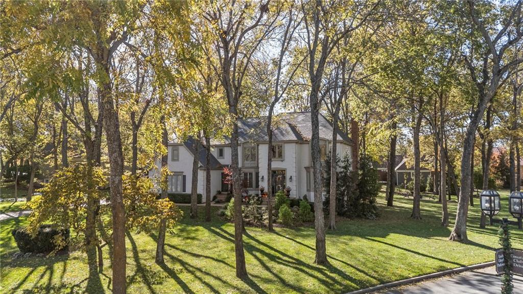 16800 S Country Club Drive