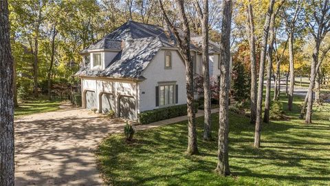 16800 S Country Club Drive Loch Lloyd MO 64012