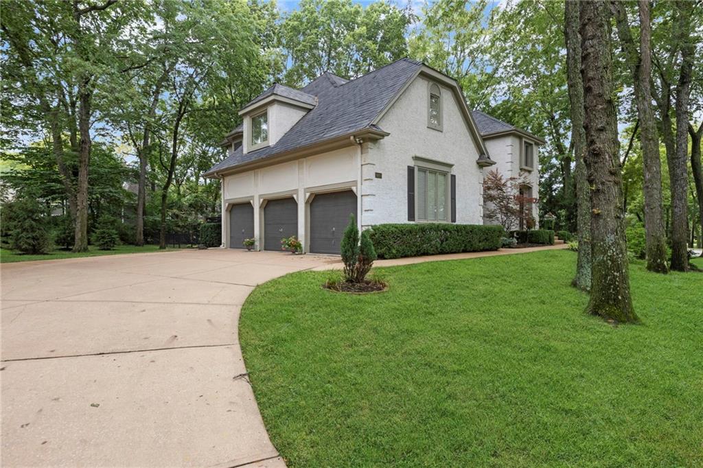 16800 S Country Club Drive