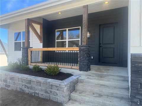 2517 SW Mitchell Street, Oak Grove, MO 64075 - #: 2510637