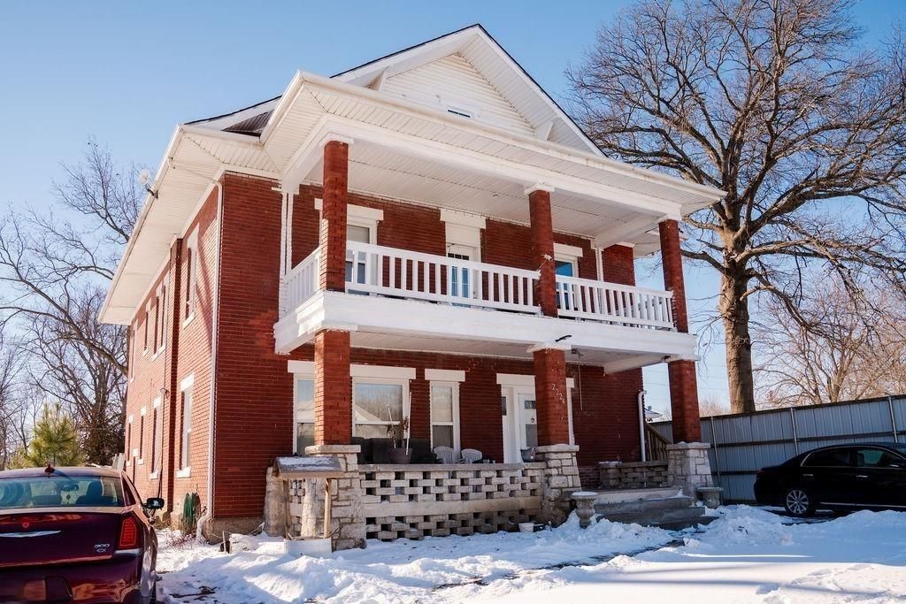 Photo of 2224 Crawford Avenue, Parsons, KS 67357 (MLS # 2598453)