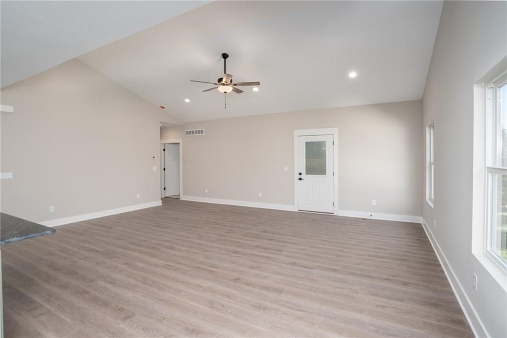 915 Eagle Ridge Drive