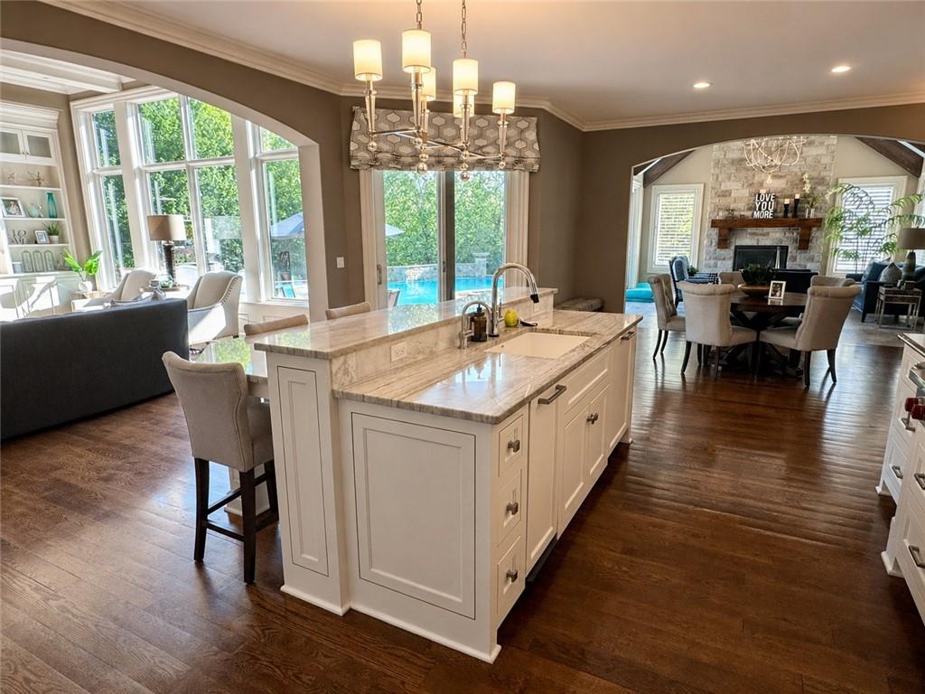 4600 W 146th Street