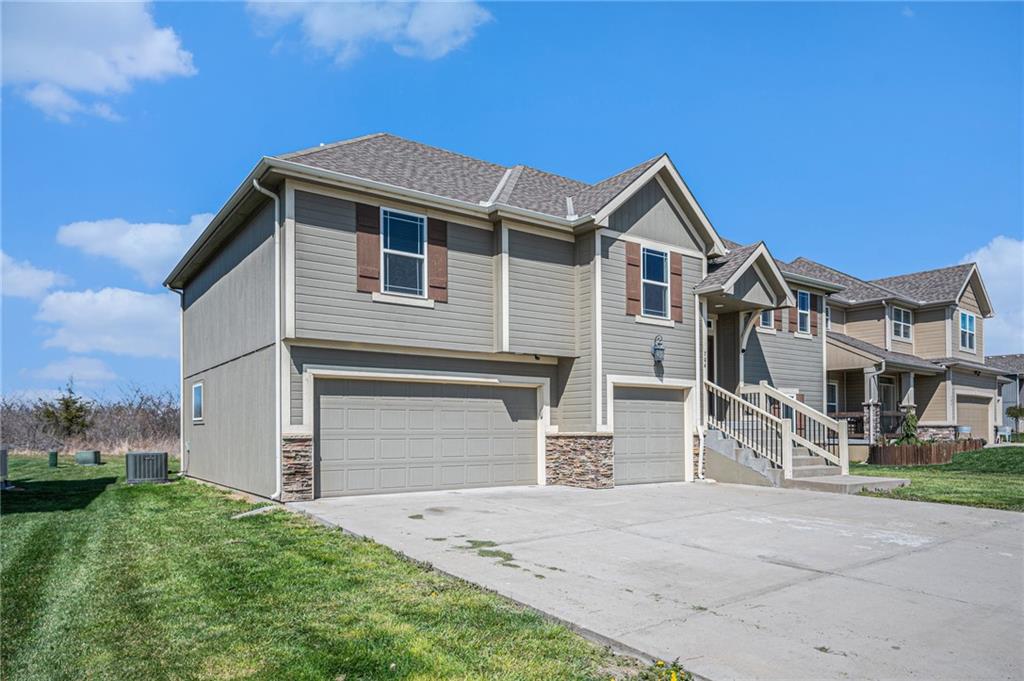 704 Walnut Drive