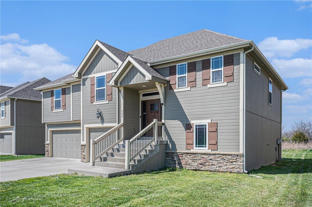 704 Walnut Drive