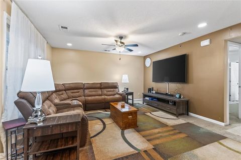 Photo of 2433 NE 68th Street, Gladstone, MO 64118 (MLS # 2585383)