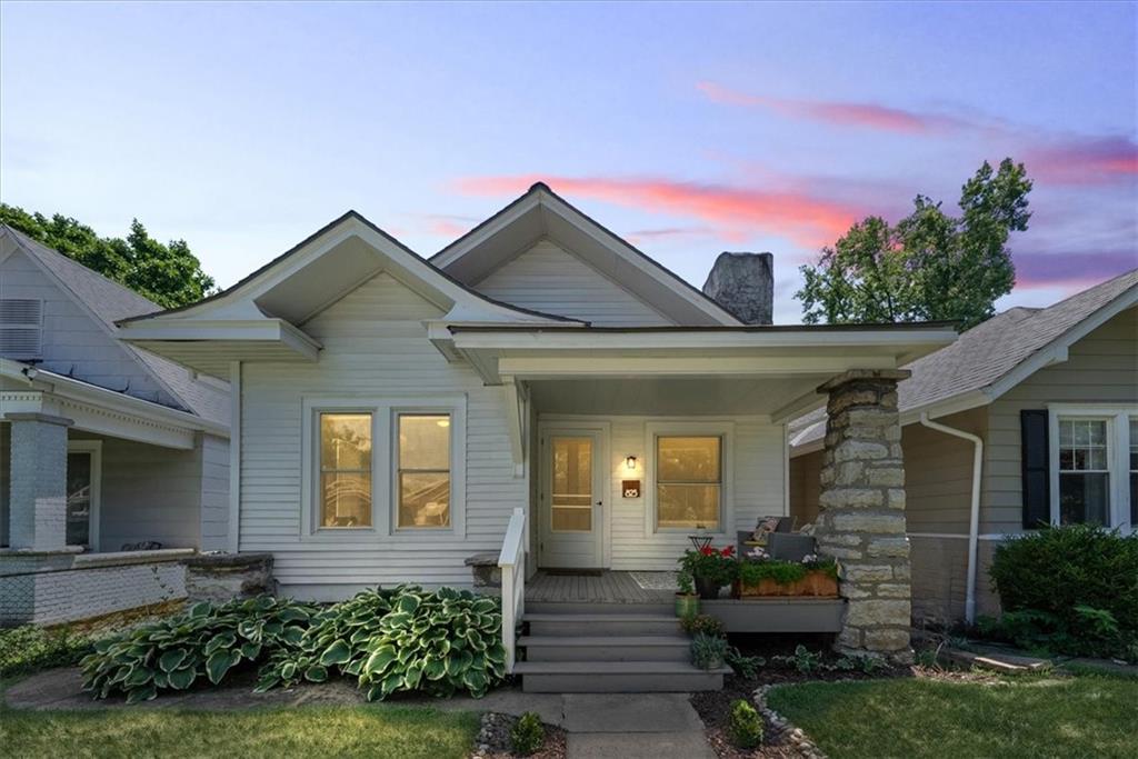 825 W 40th Street